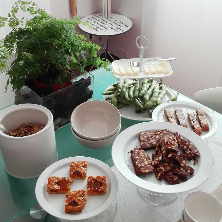 Bed and Breakfast Largo Fileni 7 San Benedetto del Tronto Exterior foto